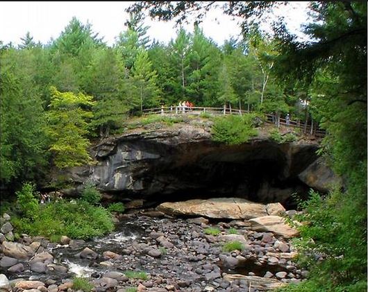 Natural Stone Bridge & Caves